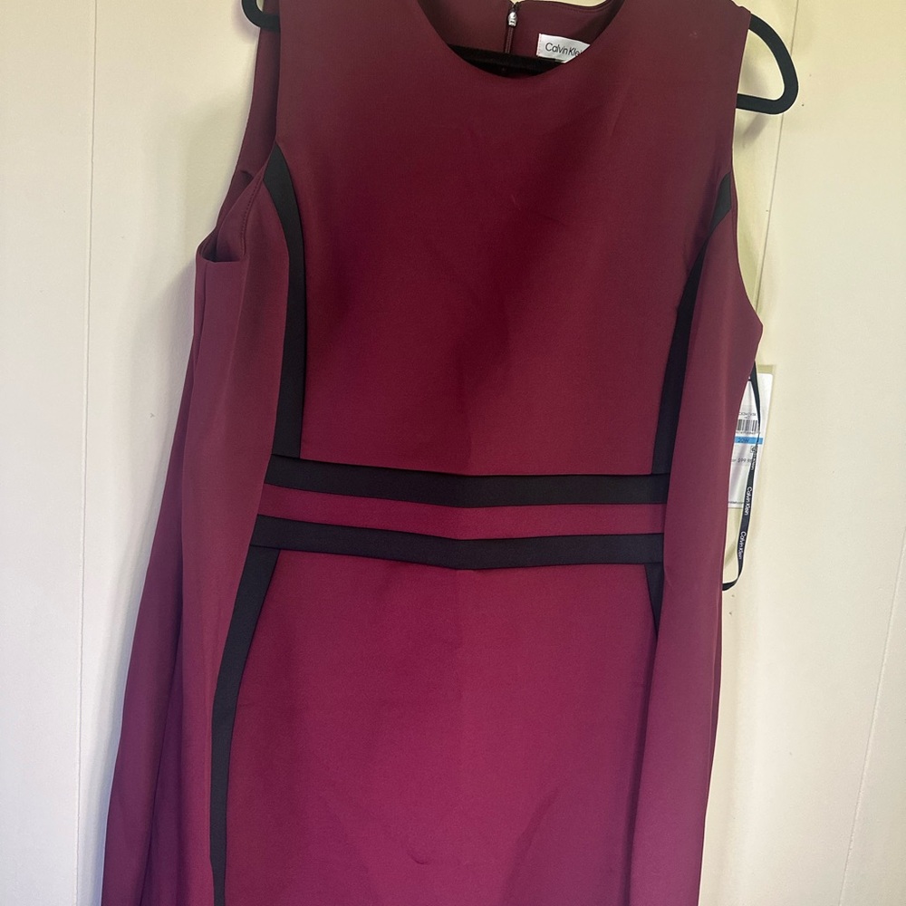 Calvin Klein Collection Burgundy Midi Dress with Black Trim - Picture 2 of 4